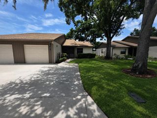 225 OAK HILL DRIVE 10, Sarasota, FL 34232