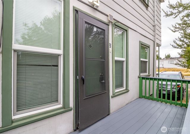 14402 56th Avenue S #B, Tukwila, WA 98168