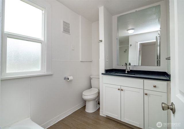 14402 56th Avenue S #B, Tukwila, WA 98168