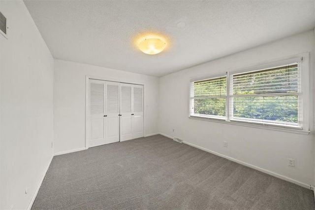 514 Forest Avenue, Kansas City, MO 64106