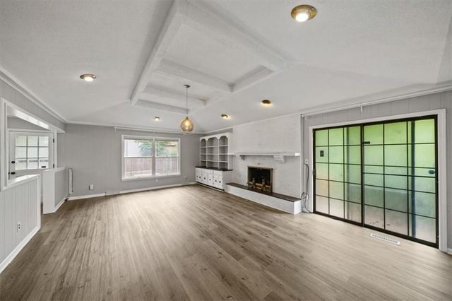 514 Forest Avenue, Kansas City, MO 64106