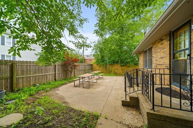 514 Forest Avenue, Kansas City, MO 64106