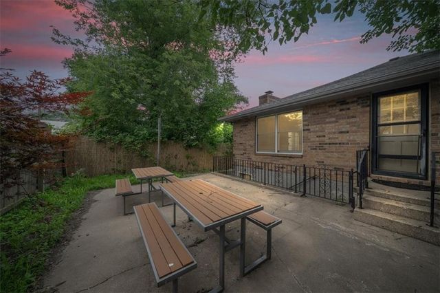 514 Forest Avenue, Kansas City, MO 64106