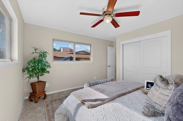 9313 Las Calabazillas Road NE, Albuquerque, NM 87111