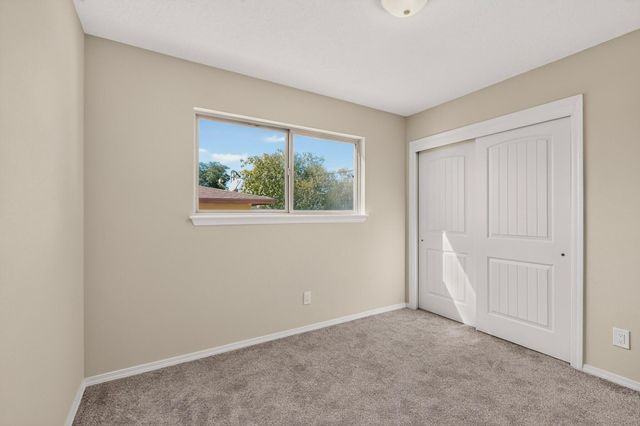 9313 Las Calabazillas Road NE, Albuquerque, NM 87111