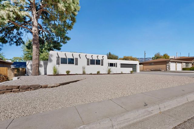 9313 Las Calabazillas Road NE, Albuquerque, NM 87111