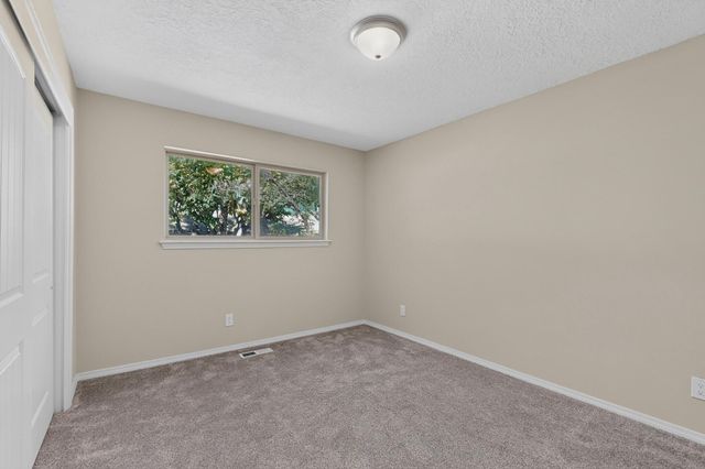 9313 Las Calabazillas Road NE, Albuquerque, NM 87111