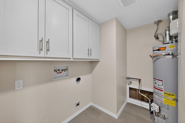 9313 Las Calabazillas Road NE, Albuquerque, NM 87111
