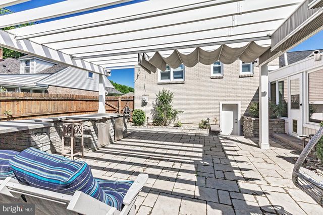 1208 WINSTEAD RD, Wilmington, DE 19803