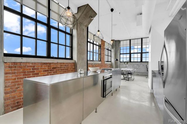 6533 E Jefferso Avenue 703, Detroit, MI 48207