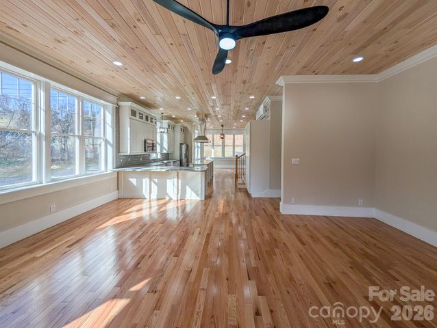 7854 E US Highway 19E None, Burnsville, NC 28714