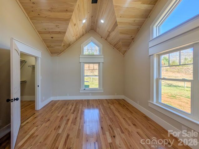 7854 E US Highway 19E None, Burnsville, NC 28714