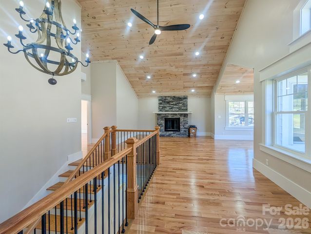 7854 E US Highway 19E None, Burnsville, NC 28714