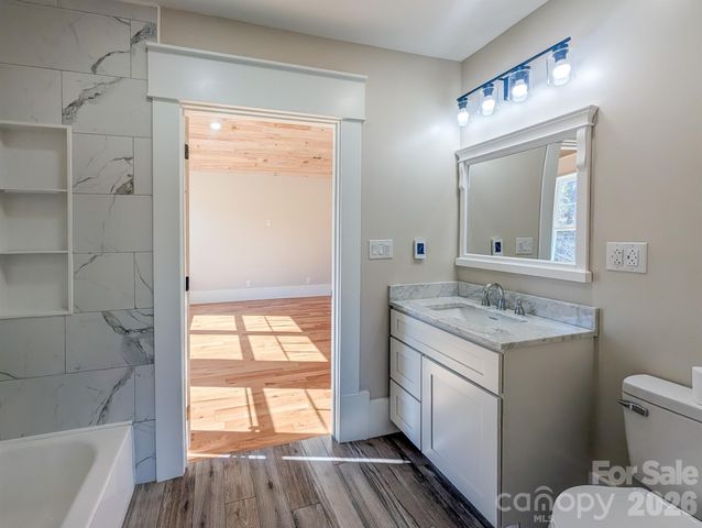 7854 E US Highway 19E None, Burnsville, NC 28714