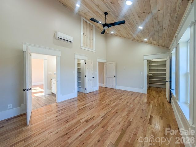 7854 E US Highway 19E None, Burnsville, NC 28714