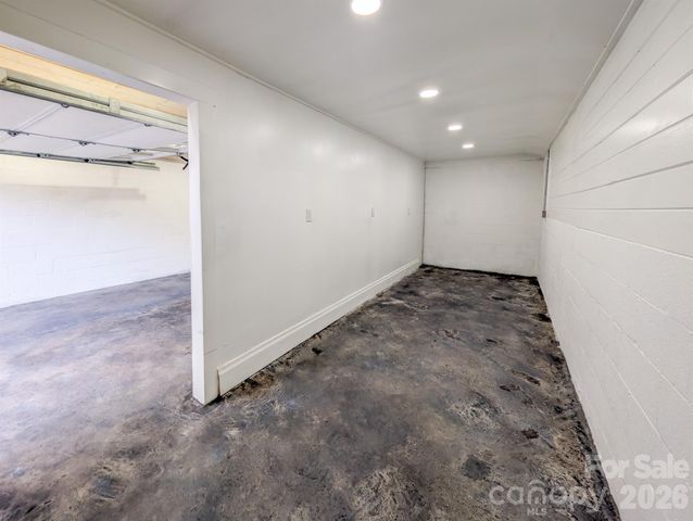 7854 E US Highway 19E None, Burnsville, NC 28714