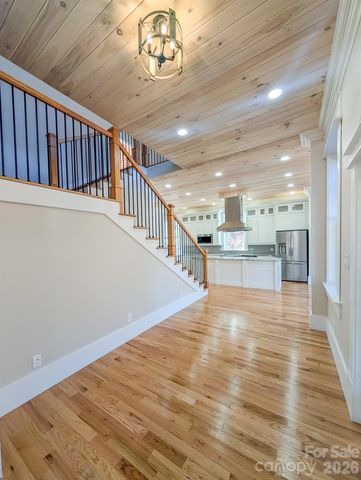 7854 E US Highway 19E None, Burnsville, NC 28714