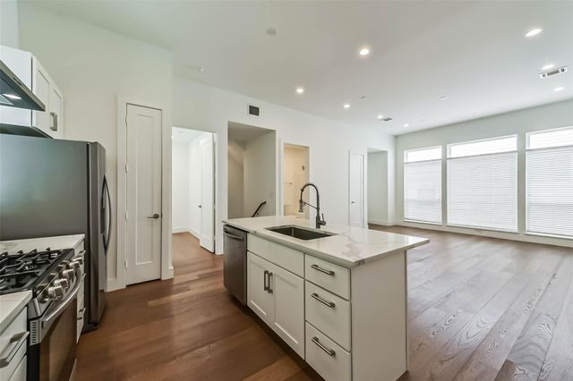 2408 Emancipation Avenue A, Houston, TX 77004