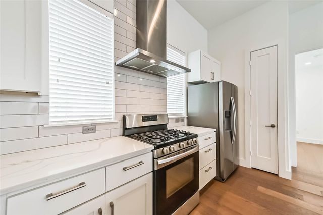 2408 Emancipation Avenue A, Houston, TX 77004
