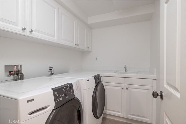 2500 Bungalow Place, Corona Del Mar, CA 92625