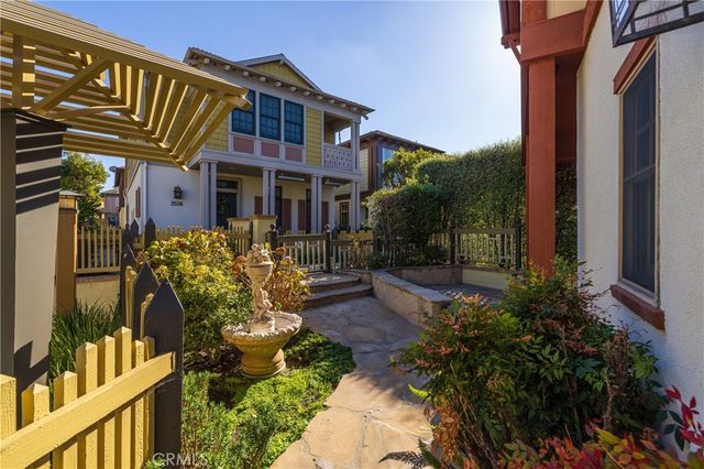 2500 Bungalow Place, Corona Del Mar, CA 92625