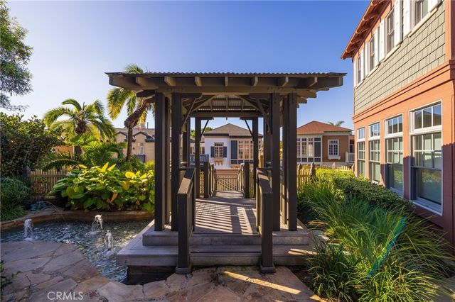 2500 Bungalow Place, Corona Del Mar, CA 92625