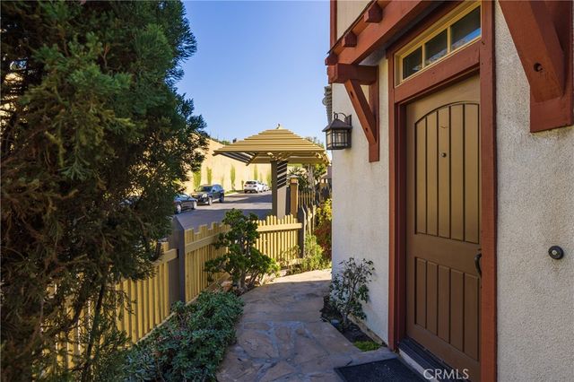 2500 Bungalow Place, Corona Del Mar, CA 92625