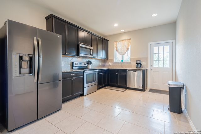 9719 Harbor Mist Lane, Converse, TX 78109