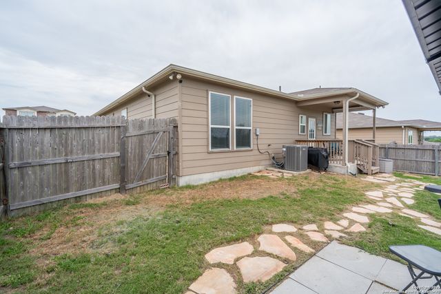9719 Harbor Mist Lane, Converse, TX 78109