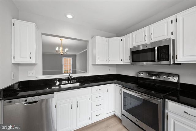 299 S PICKETT ST, Alexandria, VA 22304