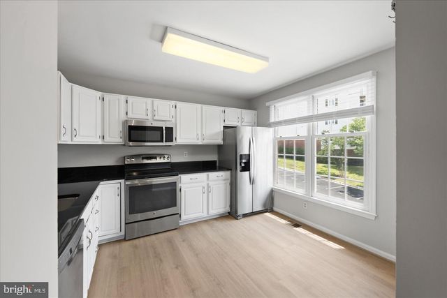 299 S PICKETT ST, Alexandria, VA 22304