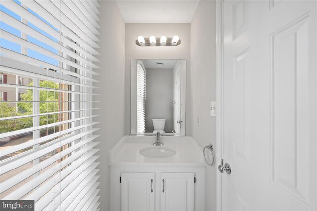 299 S PICKETT ST, Alexandria, VA 22304