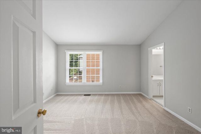 299 S PICKETT ST, Alexandria, VA 22304
