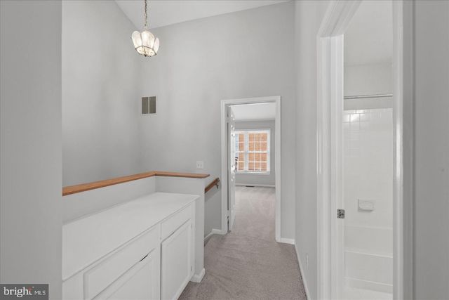 299 S PICKETT ST, Alexandria, VA 22304