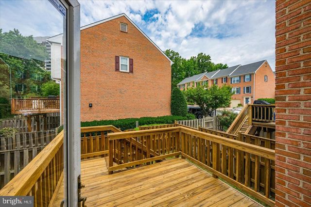 299 S PICKETT ST, Alexandria, VA 22304