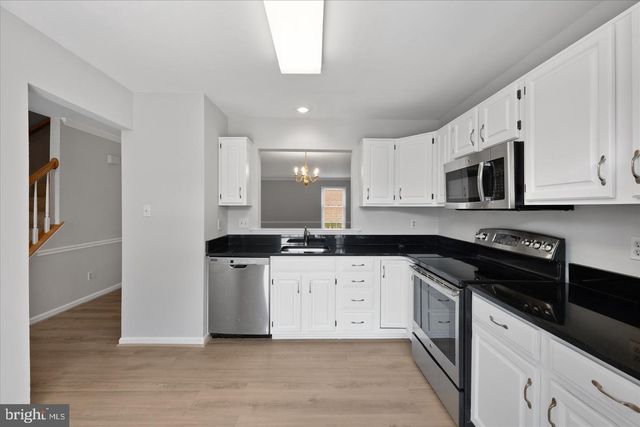 299 S PICKETT ST, Alexandria, VA 22304