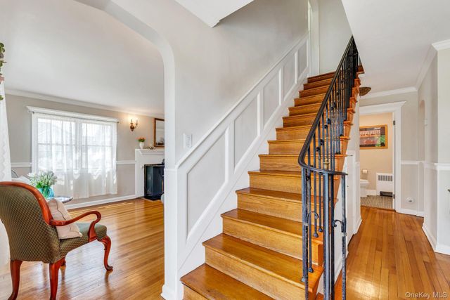 230 W Islip Road, West Islip, NY 11795