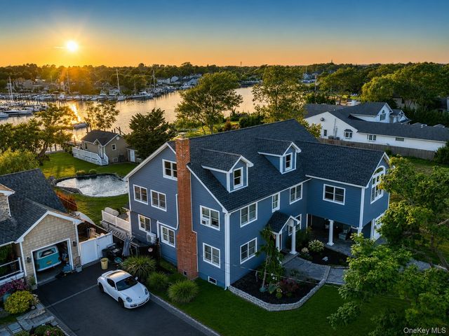 230 W Islip Road, West Islip, NY 11795