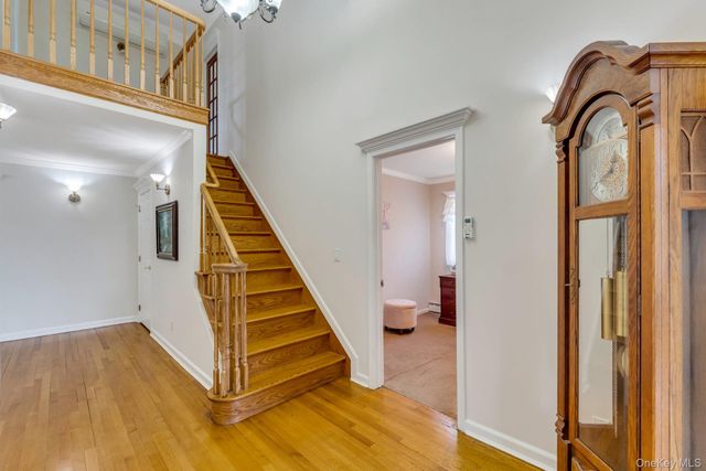 230 W Islip Road, West Islip, NY 11795