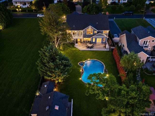 230 W Islip Road, West Islip, NY 11795