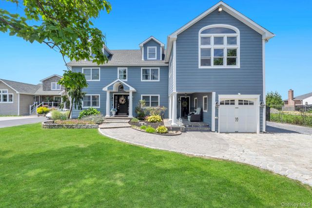 230 W Islip Road, West Islip, NY 11795