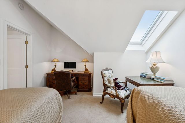 55 Ashley Avenue 18, Charleston, SC 29401