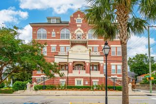 55 Ashley Avenue 18, Charleston, SC 29401