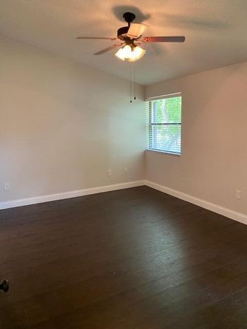 134 NW 98th Terrace, Plantation, FL 33324