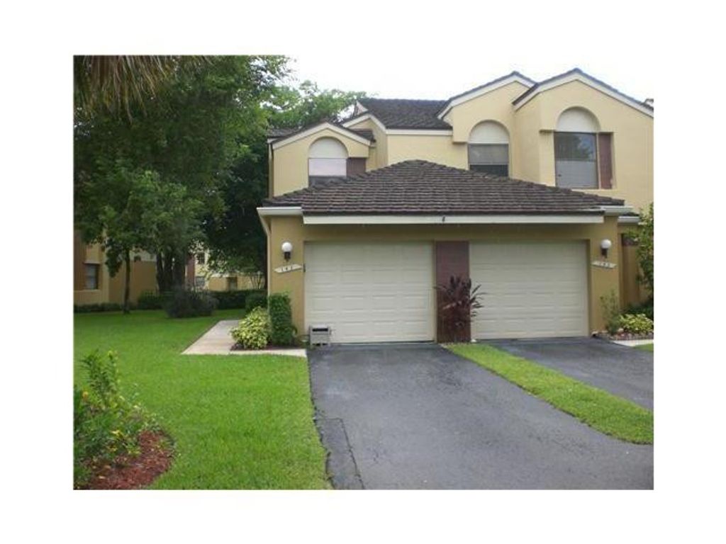 134 NW 98th Terrace, Plantation, FL 33324