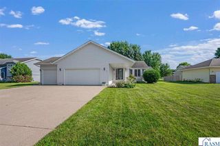 19 La Mar Court, North Mankato, MN 56003