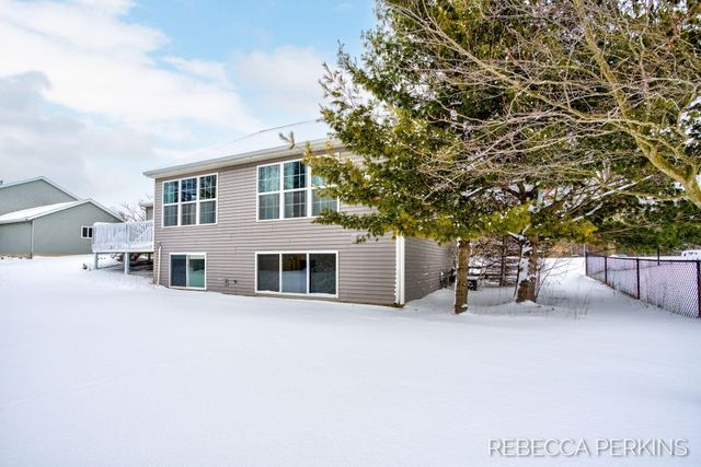 3849 142nd Avenue, Holland, MI 49424