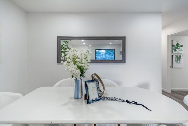 703 San Conrado Terrace 6, Sunnyvale, CA 94085