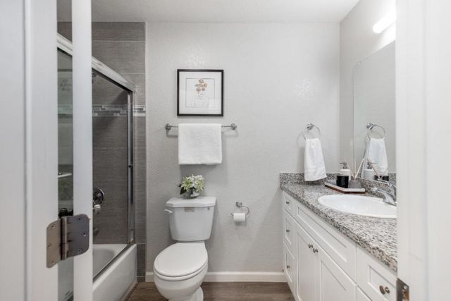 703 San Conrado Terrace 6, Sunnyvale, CA 94085