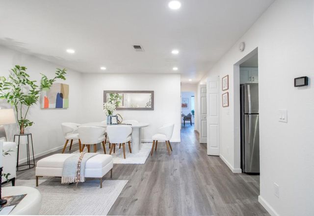 703 San Conrado Terrace 6, Sunnyvale, CA 94085